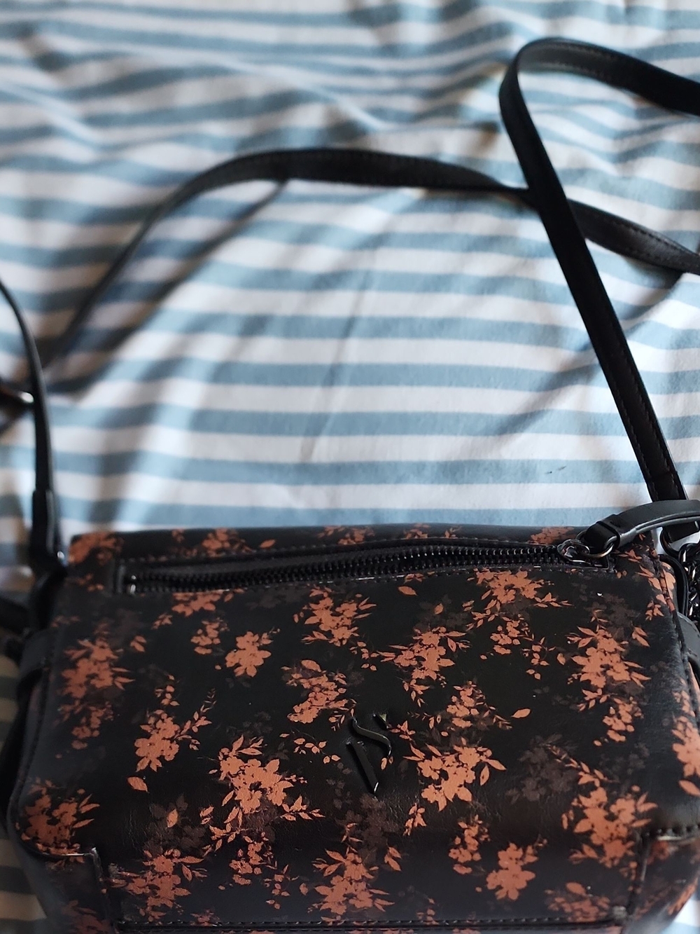 Vera Wang Black Crossbody Bag with Rust Floral Print